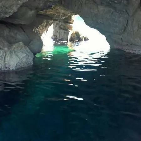 Couette-café Acquarium 4*